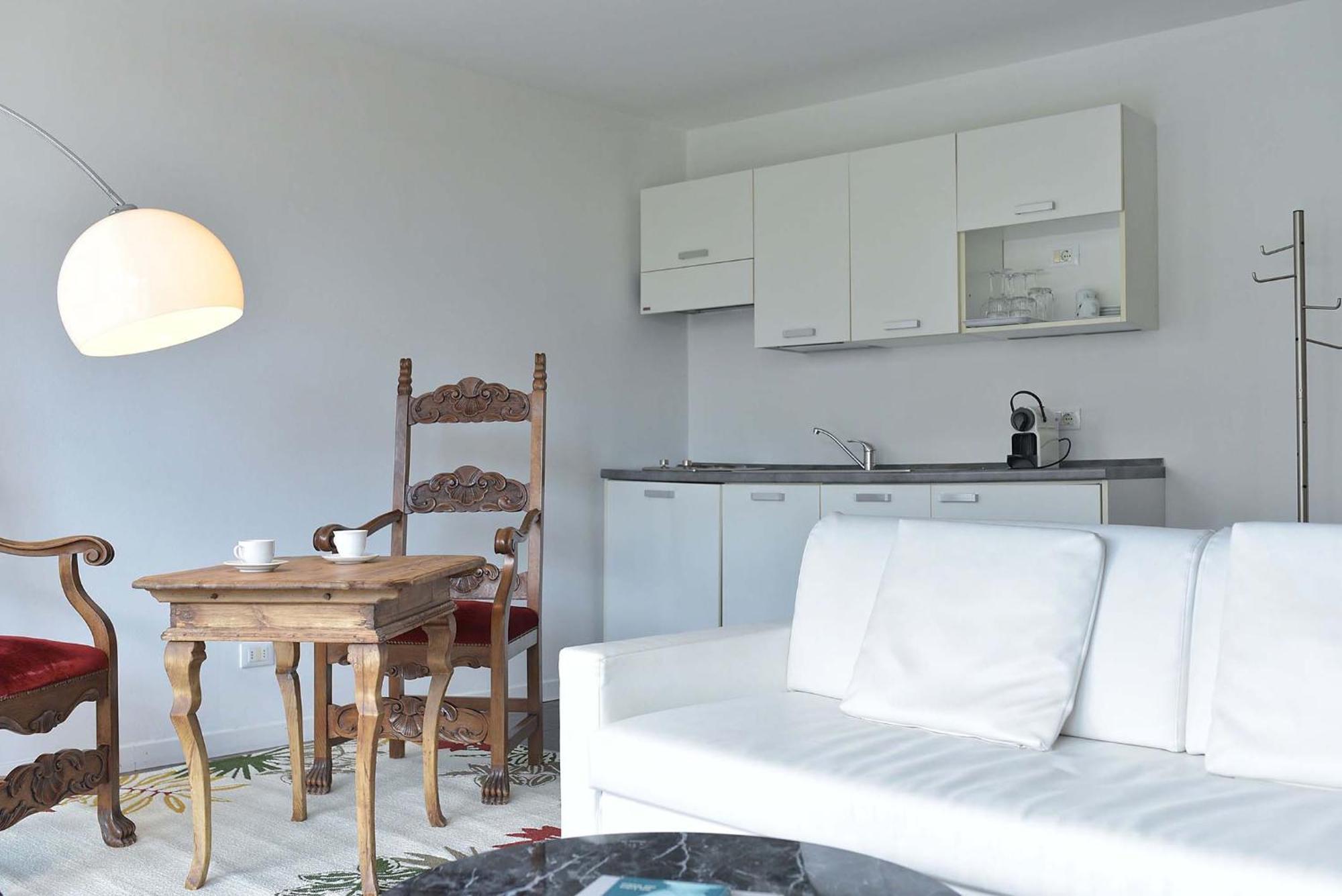 Standard Apartment,1559653618:JPEG
